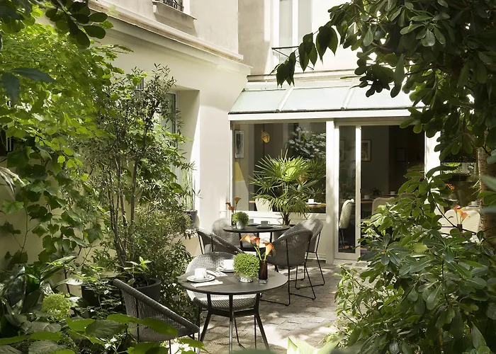 Hotel A La Villa Des Artistes Paris